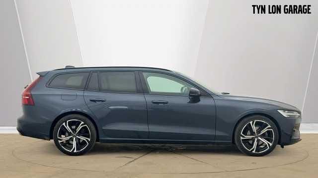 Used Volvo V60 Ultra 194 HP (142 kW) 2025 Estate