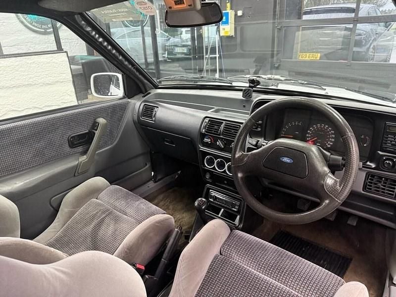 Used Ford Escort RS 1991 White Hatchback