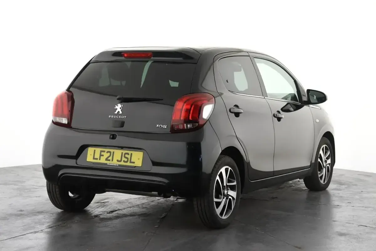 Used Peugeot 108 Allure 71 HP (52 kW) 2021 Grey