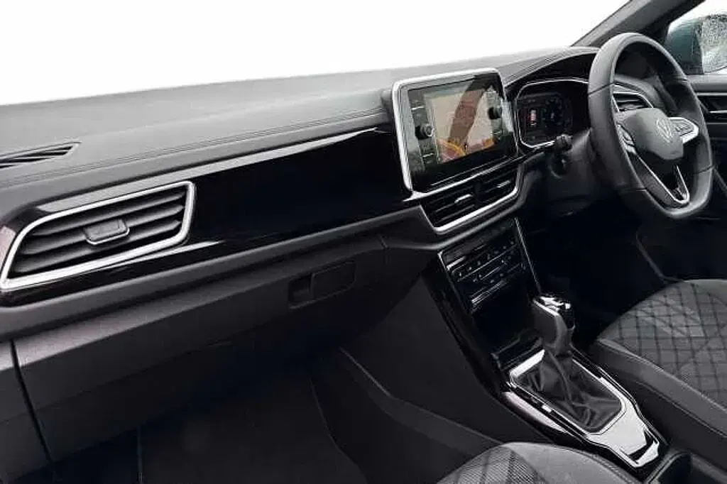 Used VW T-Roc R-line 150 HP (110 kW) 2025 Blue SUV