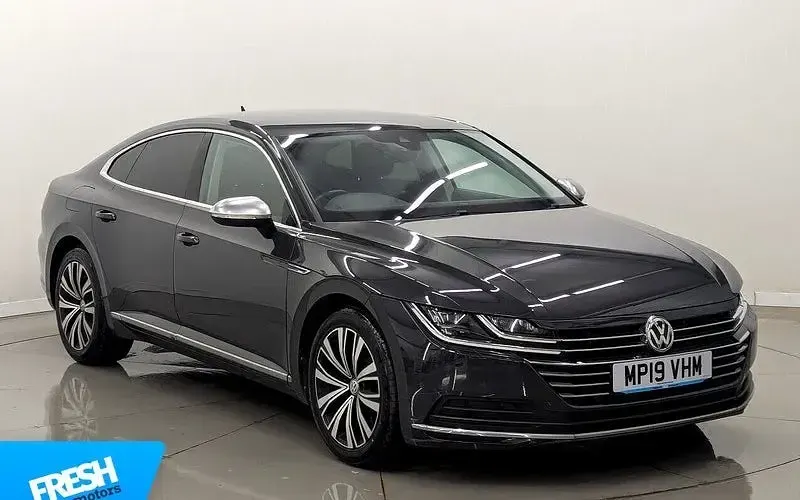 Used VW Arteon Elegance 150 HP (110 kW) 2018 Hatchback