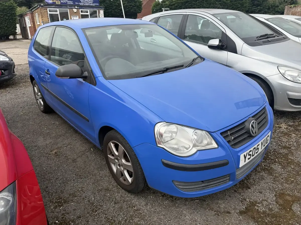 Used VW Polo 55 HP (40 kW) 2005 Blue Hatchback