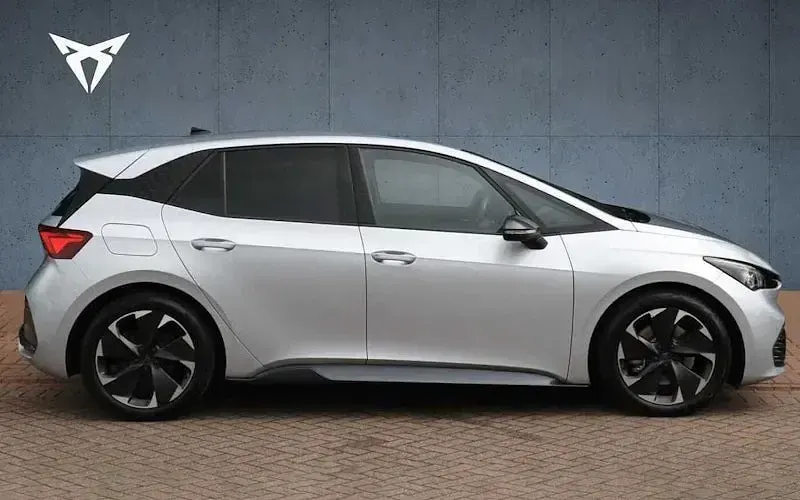 Nuevo Cupra Born e-Boost 169 kW (231 CV) 2026 Plateado Utilitario
