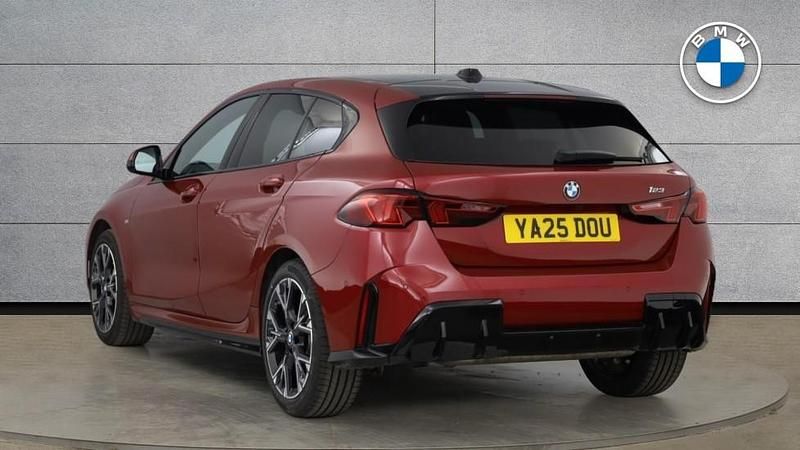 Used BMW 123 M Sport 215 HP (158 kW) 2025 Red Hatchback