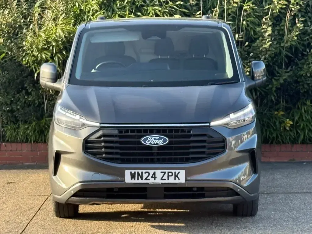Used Ford Transit Custom Limited 136 HP (100 kW) 2024 Grey Van