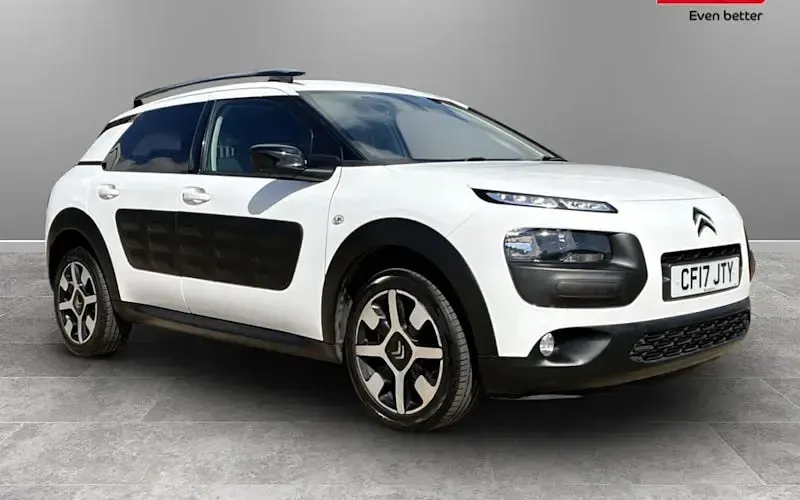 Usado Citroën C4 Cactus Flair 99 HP (72 kW) 2017 Citadino