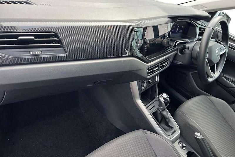 Used VW Polo Life 80 HP (58 kW) 2024 White Hatchback