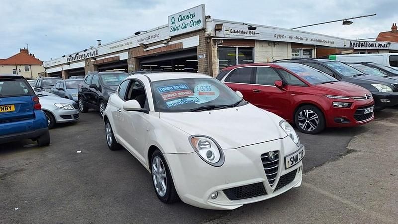 Begagnad Alfa Romeo MiTo Sprint 95 HK (69 kW) 2011 Vit Halvkombi