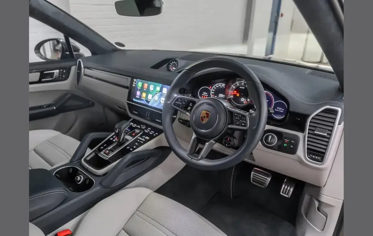 Used Porsche Cayenne 453 HP (333 kW) 2021 Grey SUV