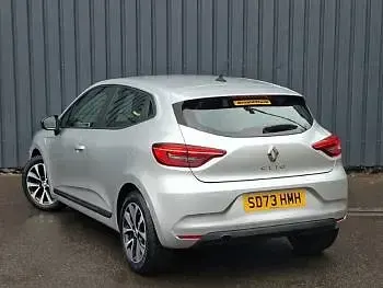 Used Renault Clio Evolution 90 HP (66 kW) 2023 Silver Hatchback
