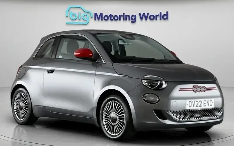 Używany Fiat 500e Red 86 kW (118 KM) 2026 Hatchback