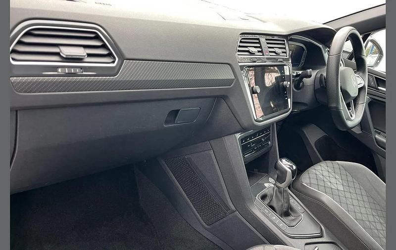 Used VW Tiguan R-line 150 HP (110 kW) 2023 White SUV