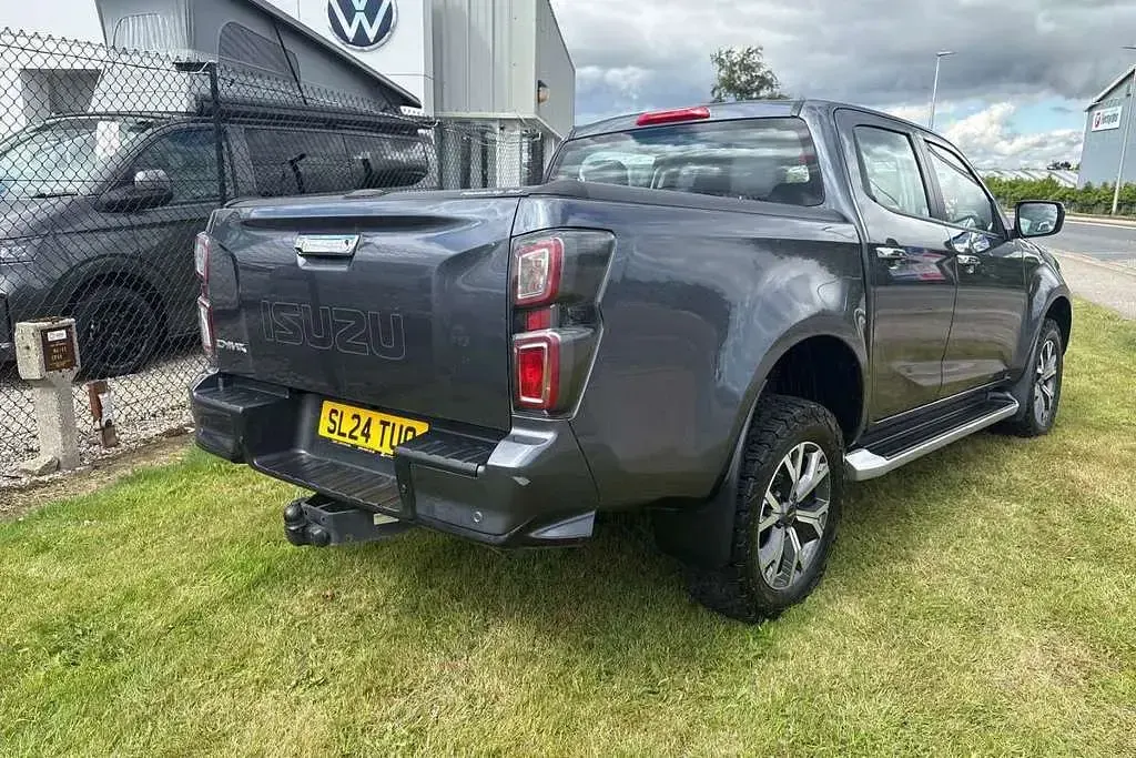 Used Isuzu D-Max 2024 Pickup