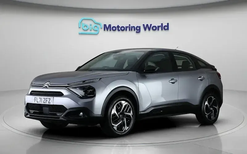 Käytetty Citroën C4 PureTech 131 HP (96 kW) 2023 Katumaasturi