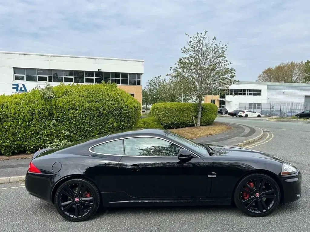 Usado Jaguar XK Portfolio 385 HP (283 kW) 2009 Preto Coupé
