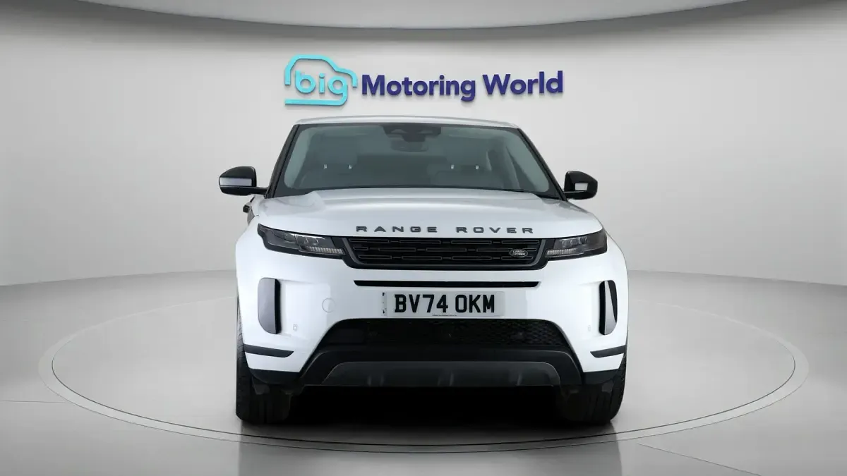 Used Land Rover Range Rover evoque S 163 HP (119 kW) 2024 White SUV