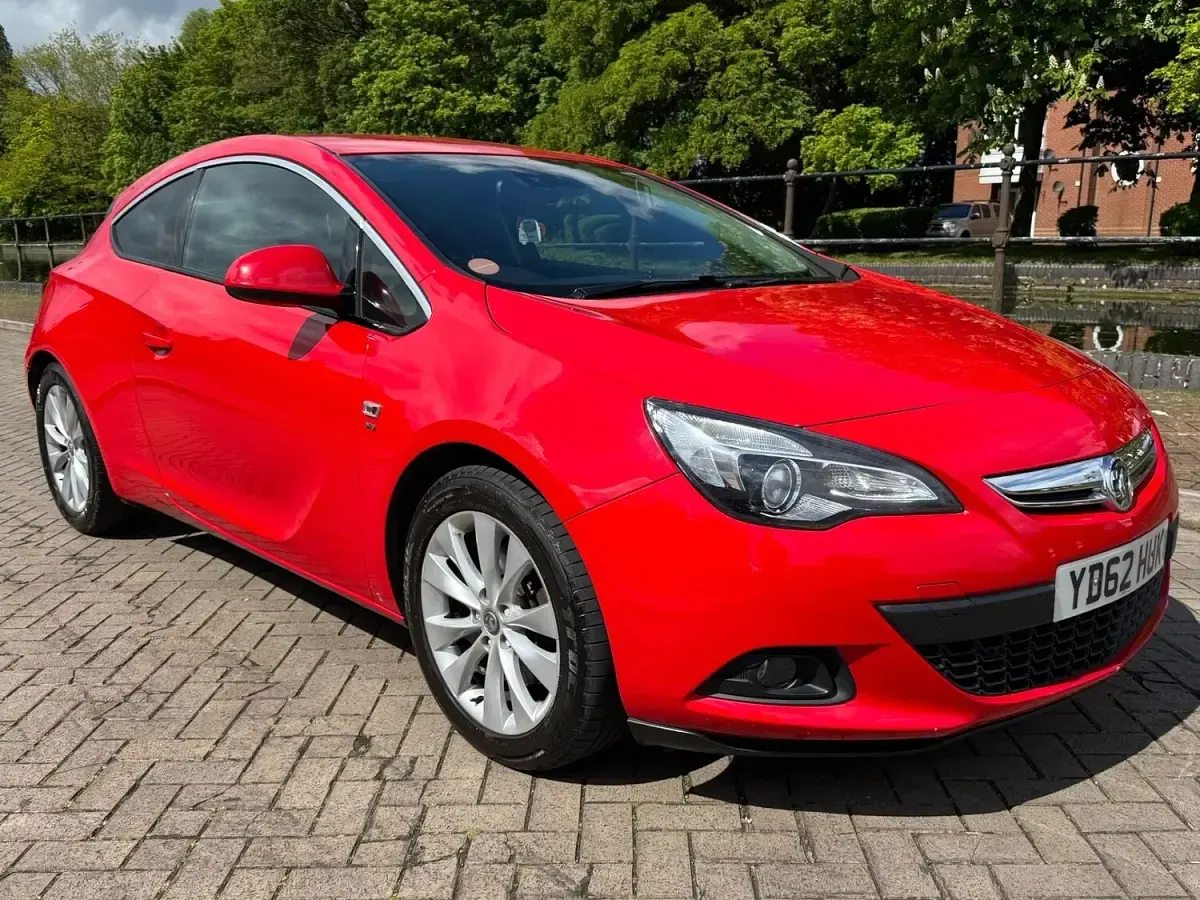 Used Vauxhall Astra GTC SRi 2012 Red Hatchback