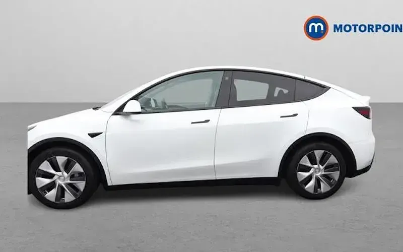 Used Tesla Model Y Standard Range 219 kW (299 HP) 2024 SUV