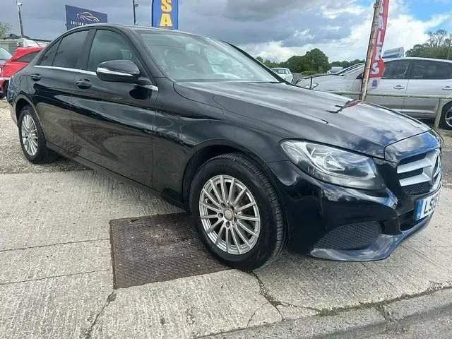 Used Mercedes C220 SE 2015 Black Sedan