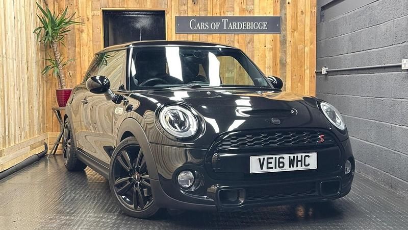 Black Used 2016 Mini Cooper S Hatch Hatchback | £11,399 (Fair price) - Image 1/4