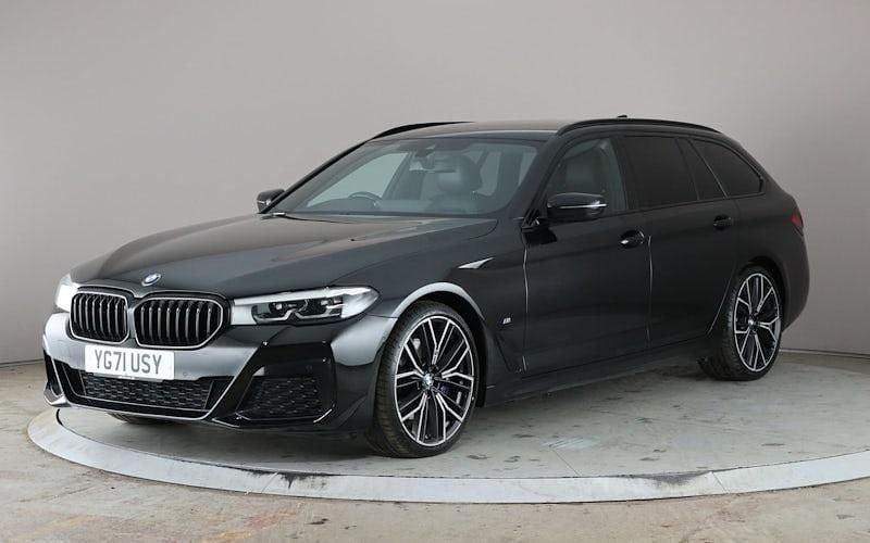 Used 2023 BMW 520 M Sport Estate | £20,915 (Super price) - Image 1/2