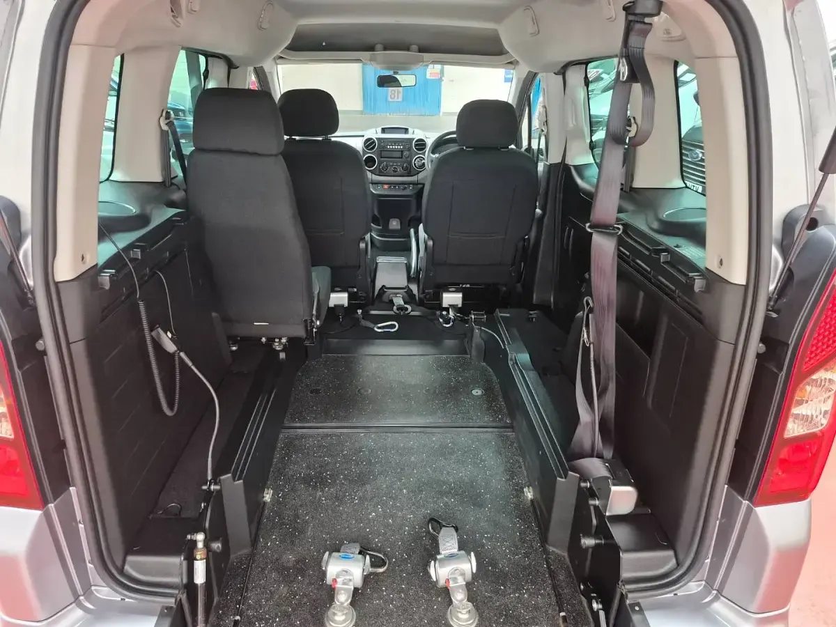 Used Peugeot Partner Allure 2017 Grey MPV