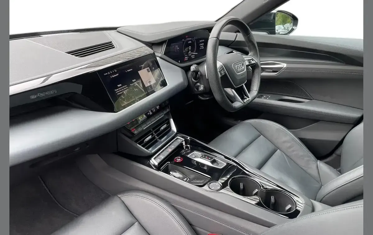 Used Audi e-tron GT quattro Comfort 384 kW (523 HP) 2022 Black Sedan