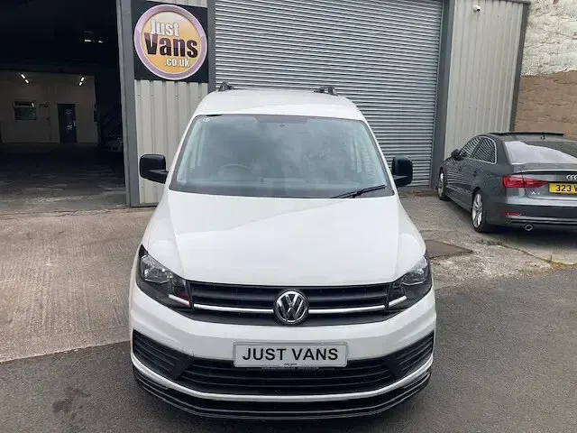 Used VW Caddy Startline 75 HP (55 kW) 2017 White MPV