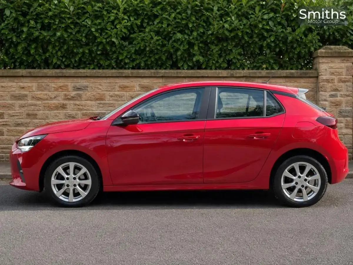 Used Vauxhall Corsa Design Edition 99 HP (72 kW) 2023 Red Hatchback