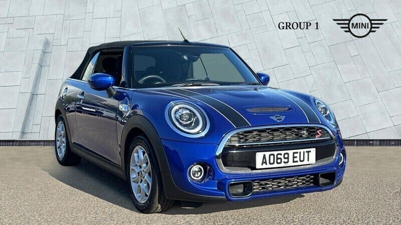 Blue Used 2019 Mini Cooper S Classic Hatchback | £15,350 (Fair price) - Image 1/4