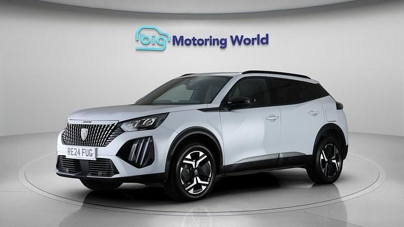 Used Peugeot 2008 Allure 130 HP (95 kW) 2024 White SUV