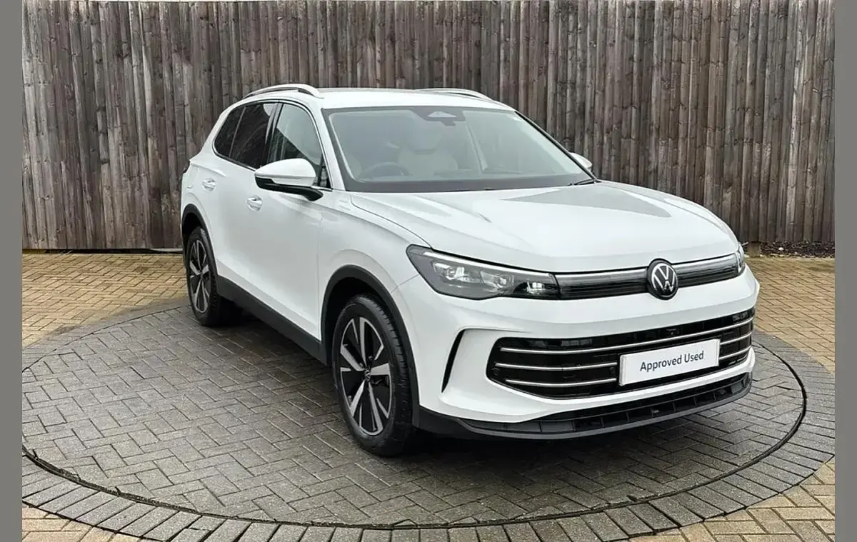 New VW Tiguan Elegance 147 HP (108 kW) 2025 White SUV
