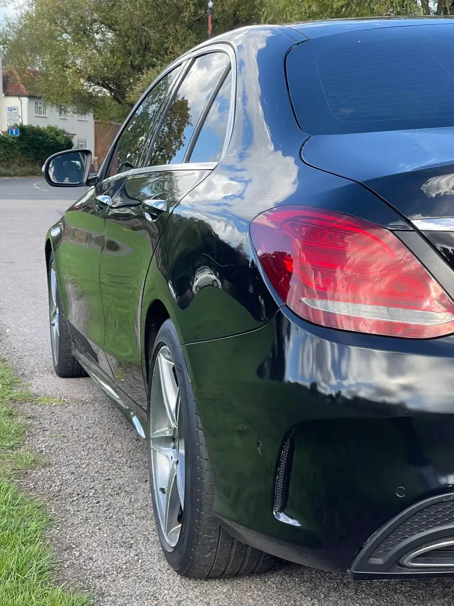 Used Mercedes C220 AMG Line Premium Plus 170 HP (125 kW) 2018 Black Sedan