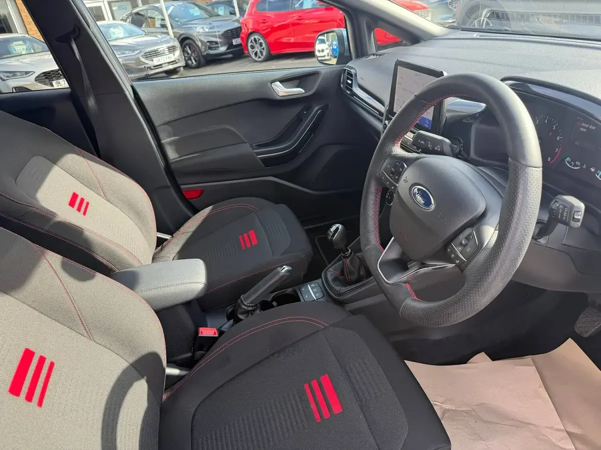 Used Ford Fiesta ST-Line 125 HP (91 kW) 2023 Blue Hatchback