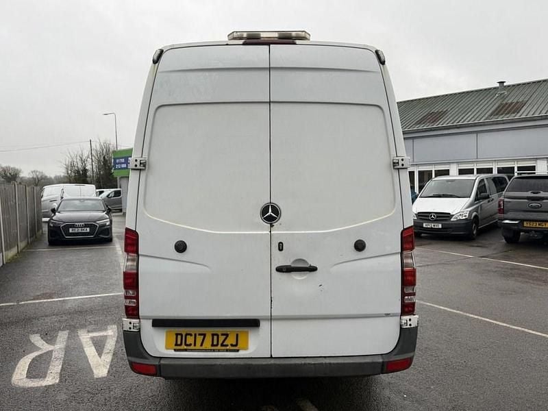 Used Mercedes Sprinter 140 HP (102 kW) 2017 White Van