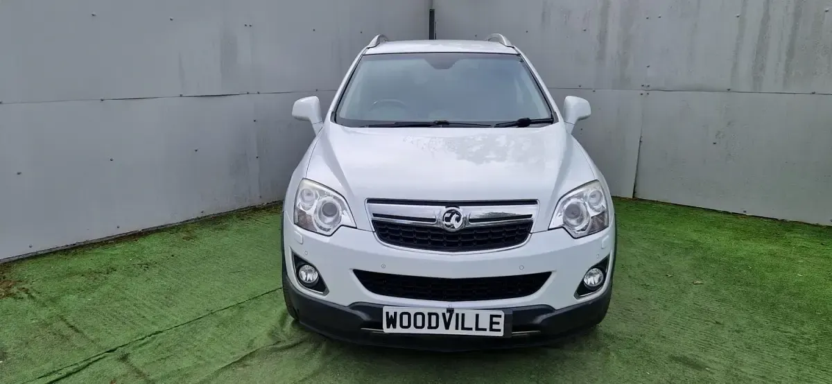 Used Vauxhall Antara S 2013 White SUV