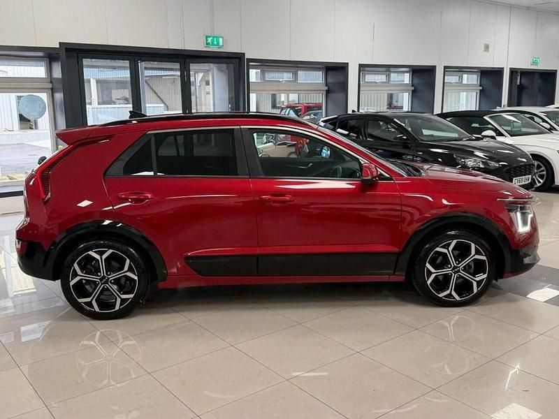 Used Kia Niro 139 HP (102 kW) 2022 Red SUV