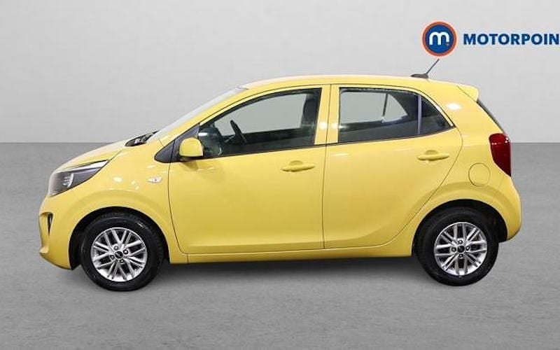Used Kia Picanto 67 HP (49 kW) 2024 Yellow Hatchback