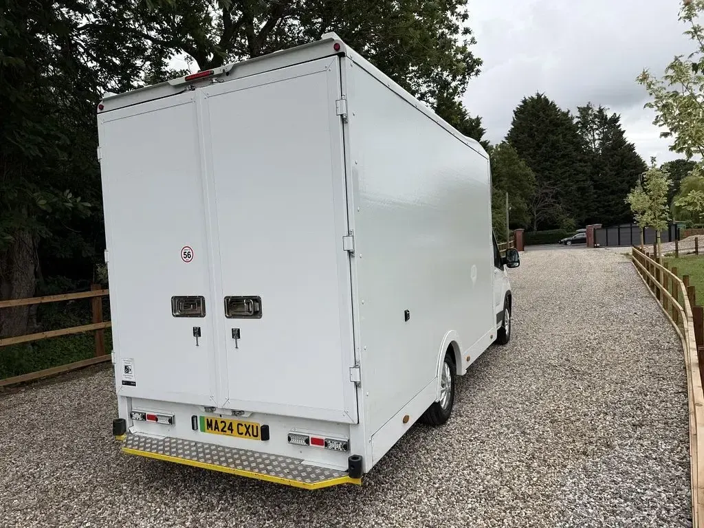 Used Maxus eDeliver 9 150 kW (204 HP) 2024 White Van