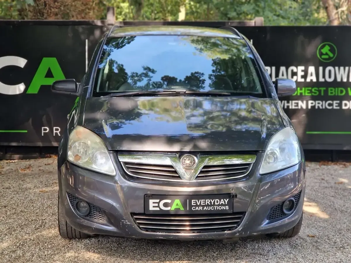 Used Vauxhall Zafira 115 HP (84 kW) 2009 Grey MPV