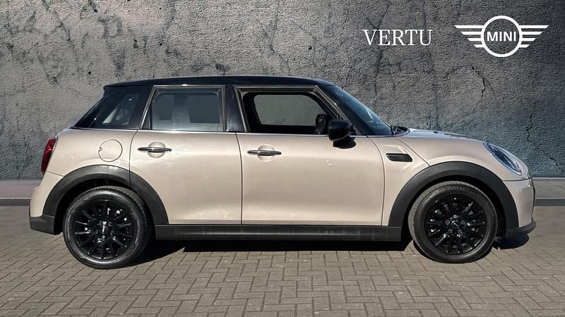 Used Mini Cooper Classic 136 HP (100 kW) 2022 Grey Hatchback