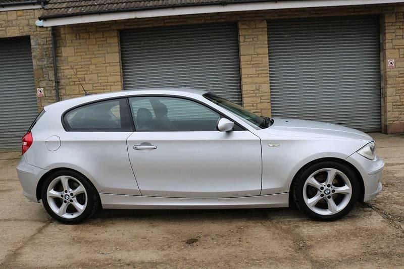 Used BMW 118 2007 Silver Hatchback
