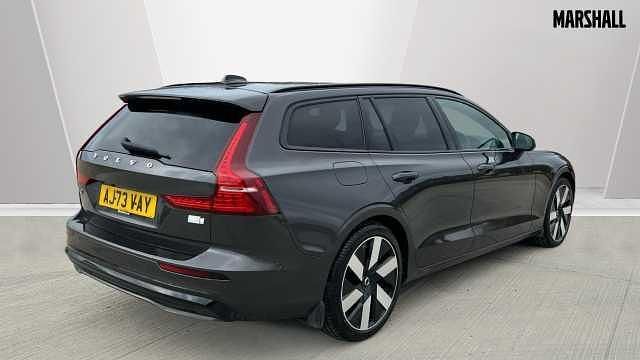 Used Volvo V60 Ultimate 455 HP (334 kW) 2024 Grey Estate