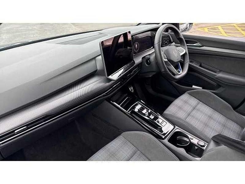 Used VW Golf VIII 272 HP (200 kW) 2025