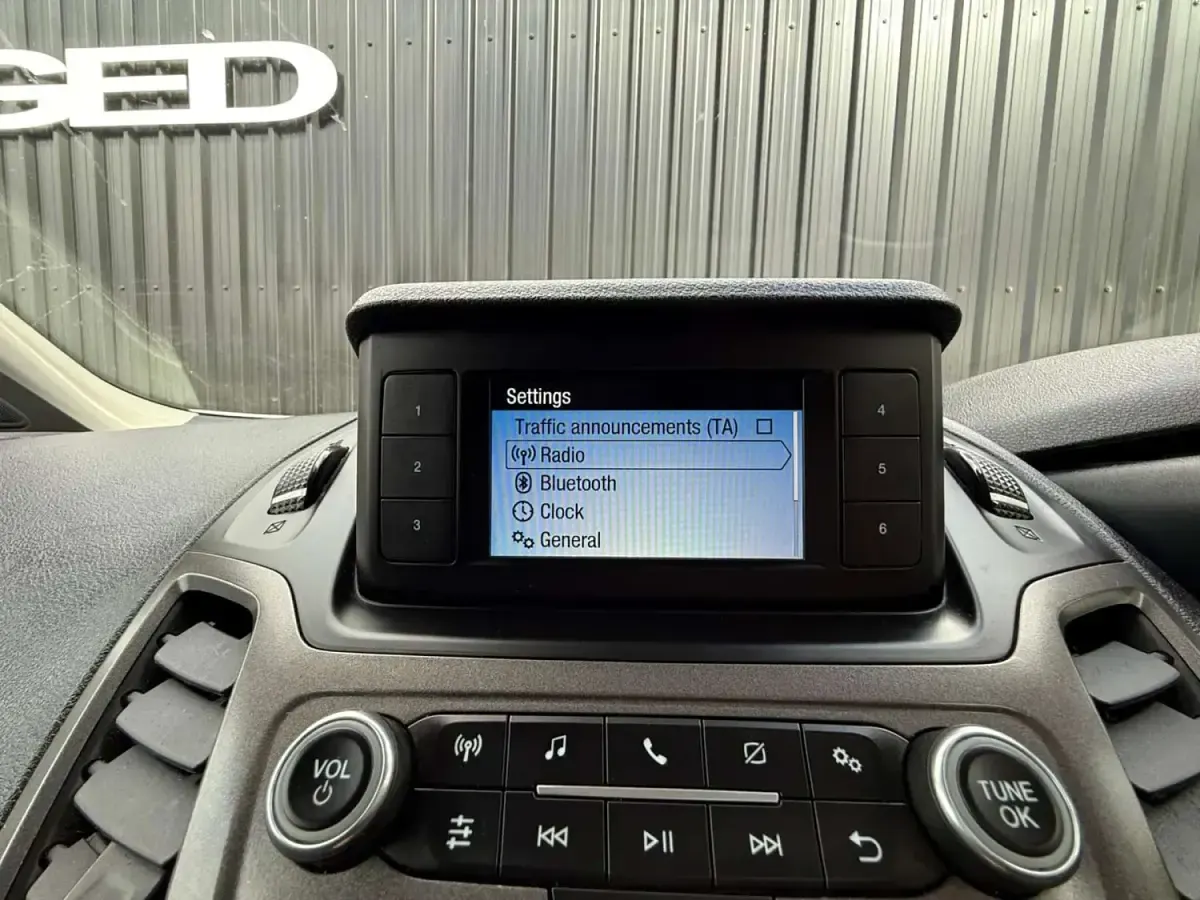 Usado Ford Transit Connect Trend 2023 Branco Monovolume