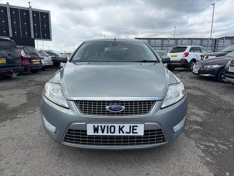 Usado Ford Mondeo Titanium 2010 Cinzento Citadino