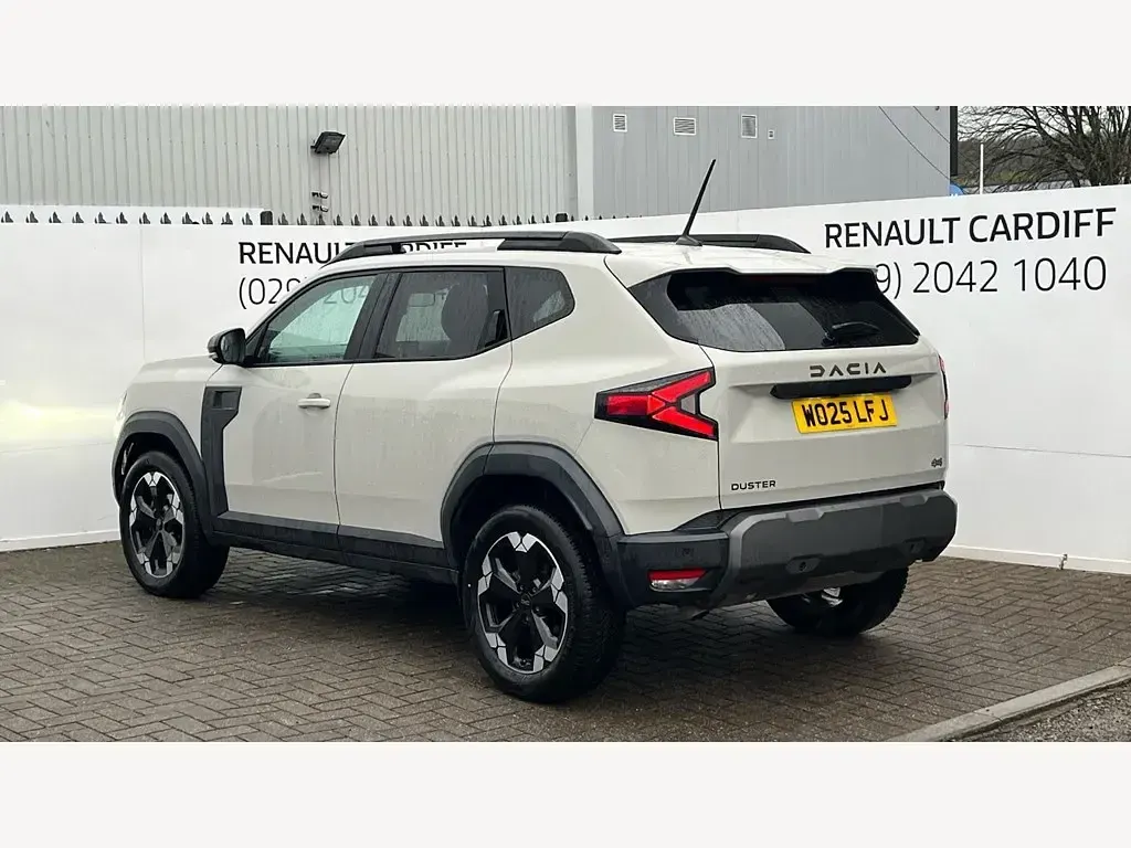 Second-hand Dacia Duster Extreme 130 CP (95 kW) 2025 Alb SUV