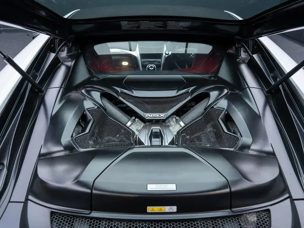 Used Honda NSX S 581 HP (427 kW) 2019 Coupe