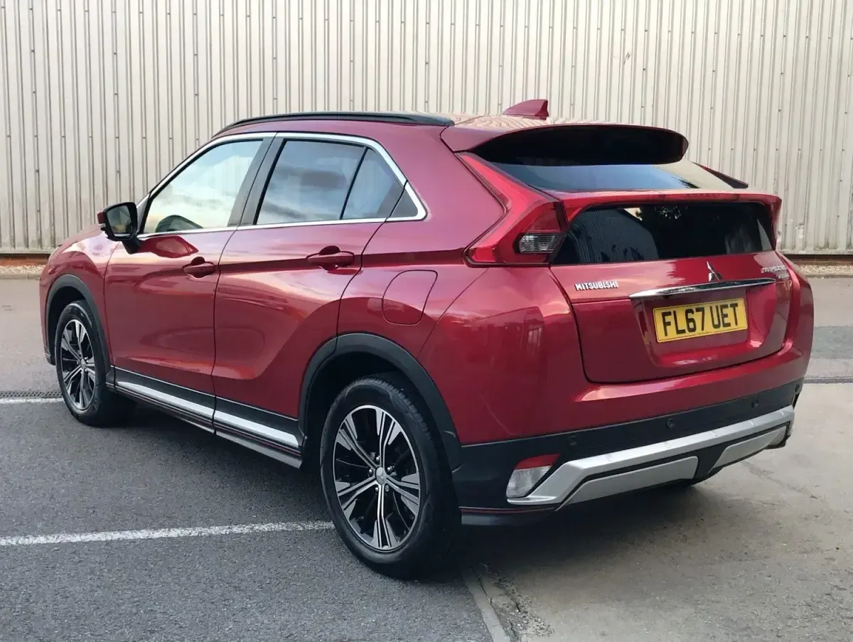 Usado Mitsubishi Eclipse Edition 2018 Vermelho Citadino