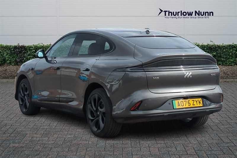 Usado MG IM6 Performance 553 kW (752 CV) 2025 Plateado SUV